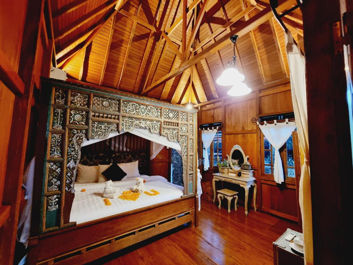 Avalon Ubud Castle & Spa エクステリア 写真