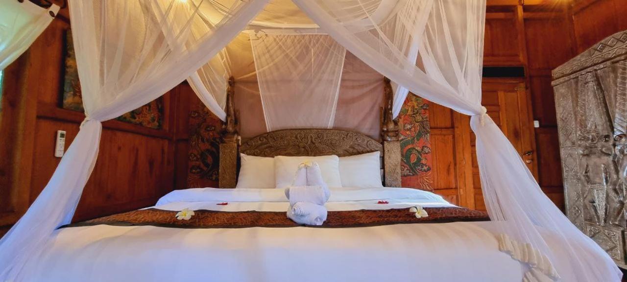 Avalon Ubud Castle & Spa エクステリア 写真