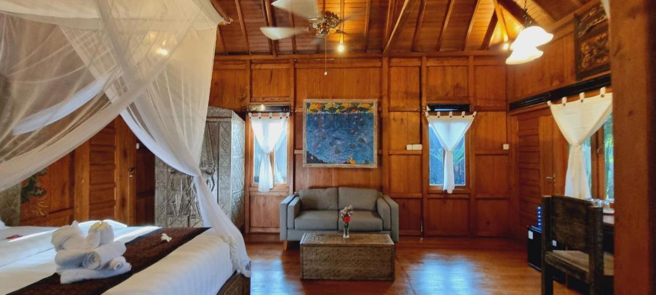 Avalon Ubud Castle & Spa エクステリア 写真
