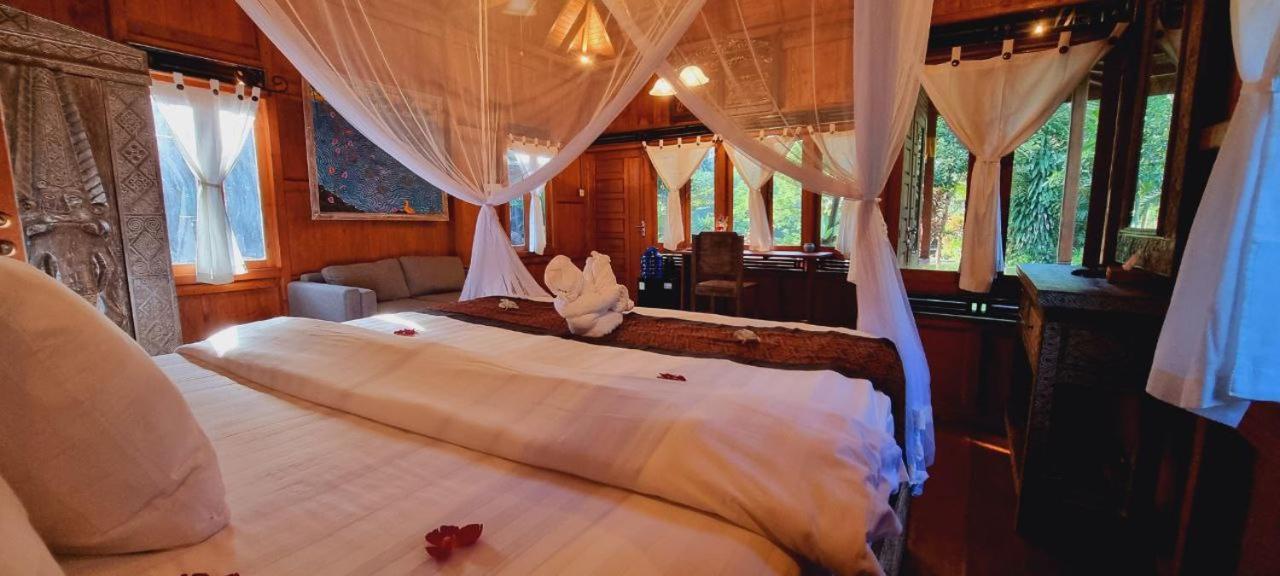 Avalon Ubud Castle & Spa エクステリア 写真