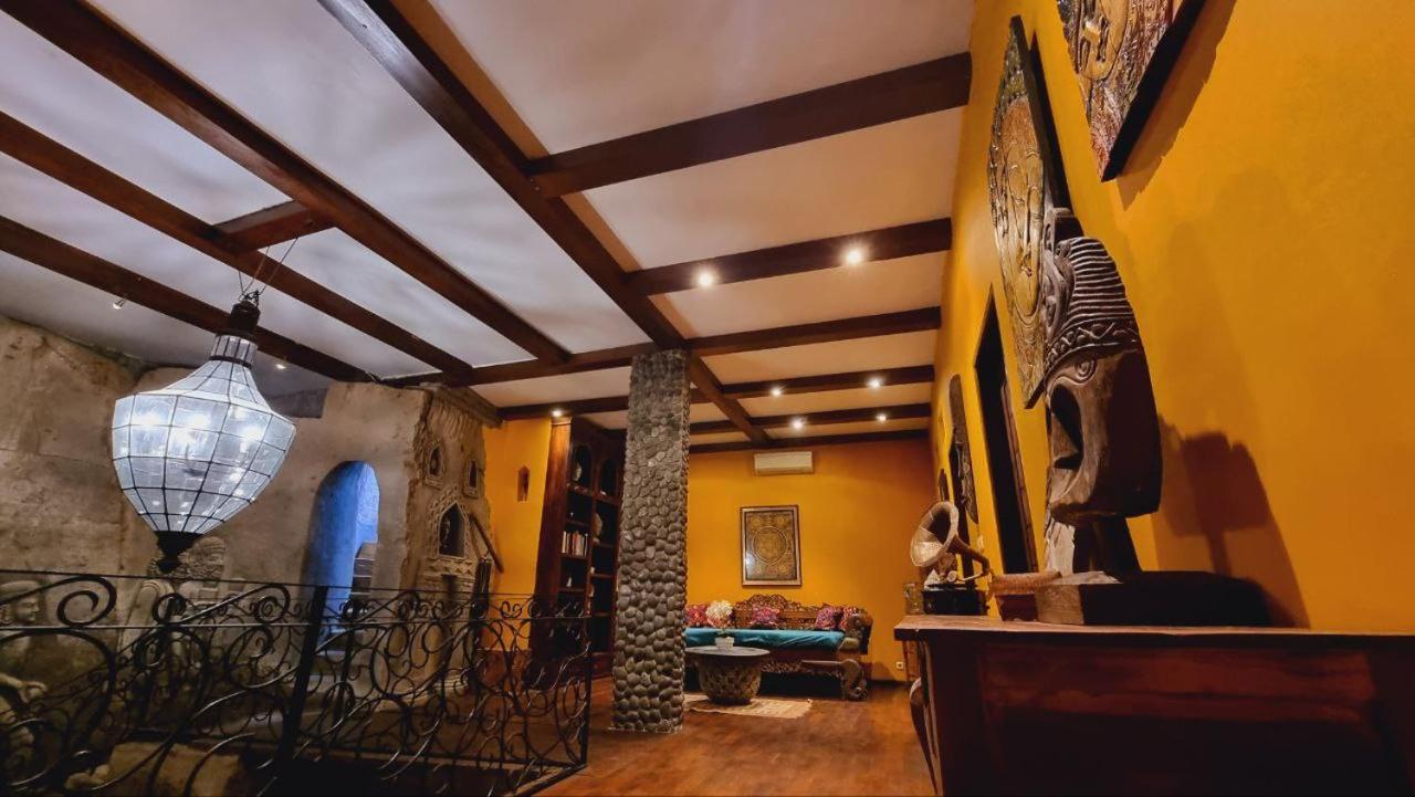 Avalon Ubud Castle & Spa エクステリア 写真