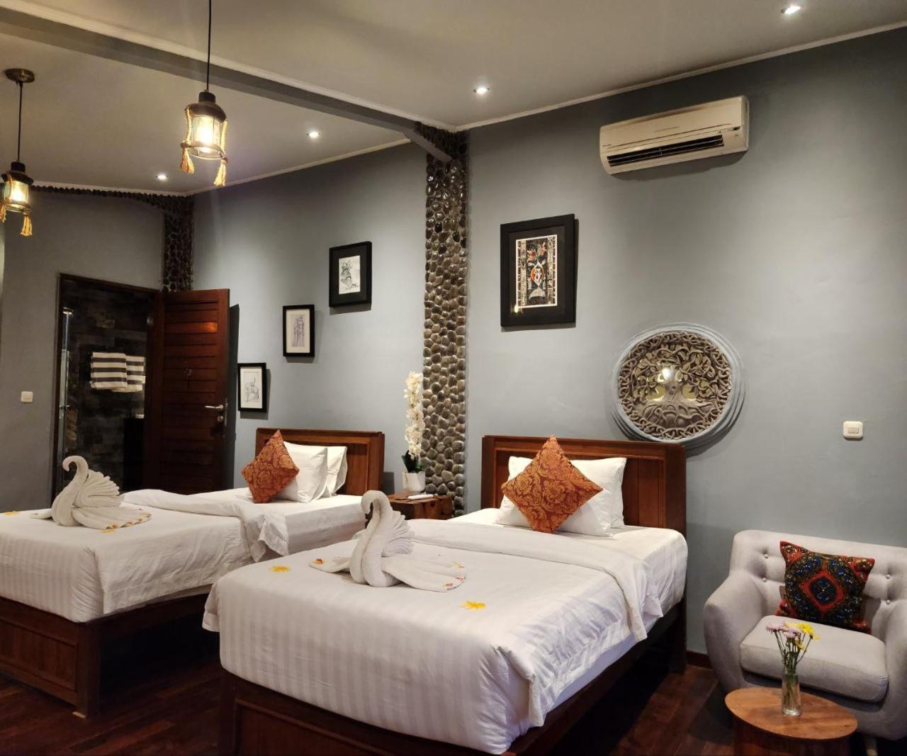 Avalon Ubud Castle & Spa エクステリア 写真
