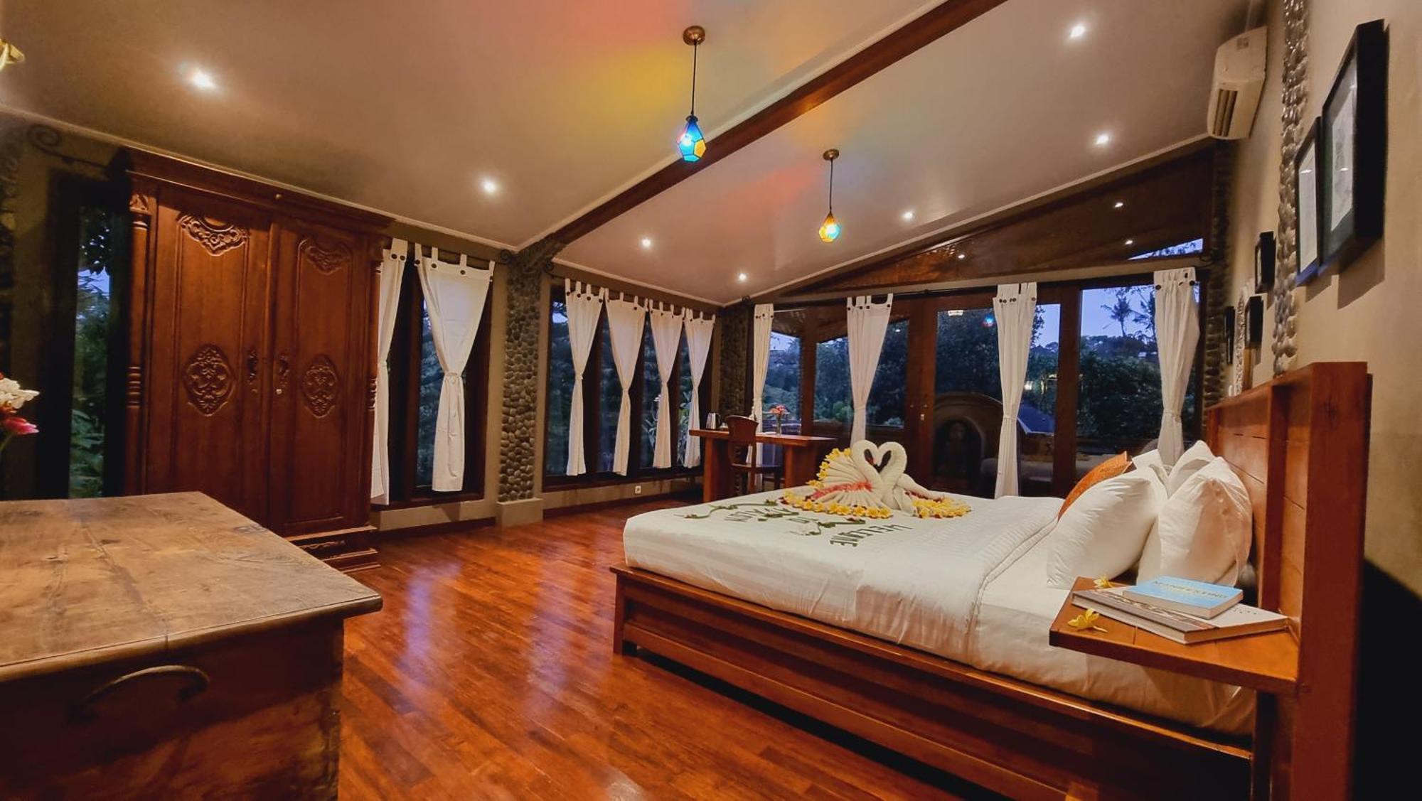 Avalon Ubud Castle & Spa エクステリア 写真